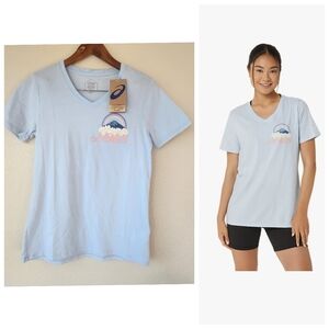 WOMEN'S ASICS ADVENTURE ALANNA V-NECK SOFT SKY